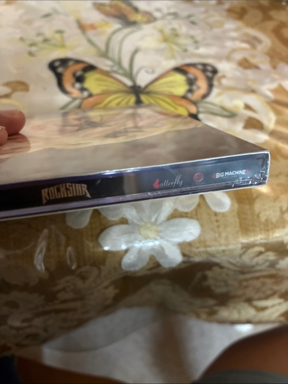Dolly Parton 'Rockstar' CD Album - Blonde with Multi-Color Highlights - Picture 5 of 5